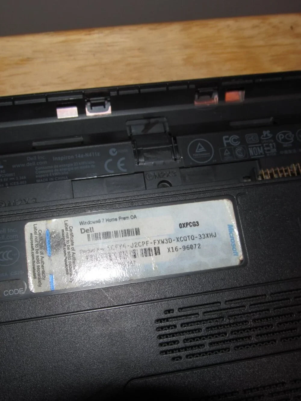 Dell Inspiron 14z N411Z i3 Laptop Notebook FOR PARTS OR REPAIR NO BATTERY or RAM